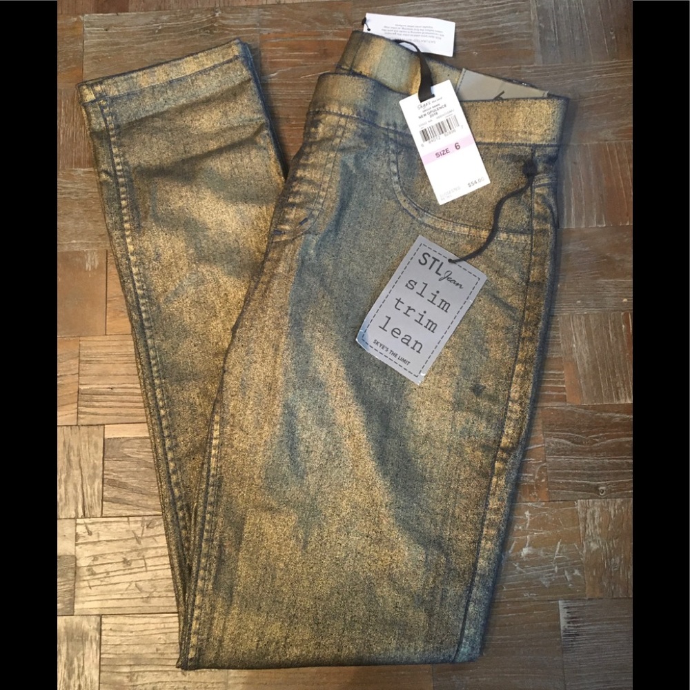 Skies the Limit Gold Foil Jean Leggings🖤
